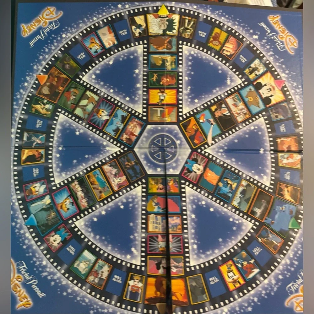 Vintage Disney Trivial Pursuit Pieces Factory Sealed Wear‎ on Box Corners 2002